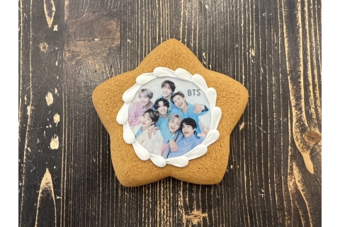 Пряник BTS